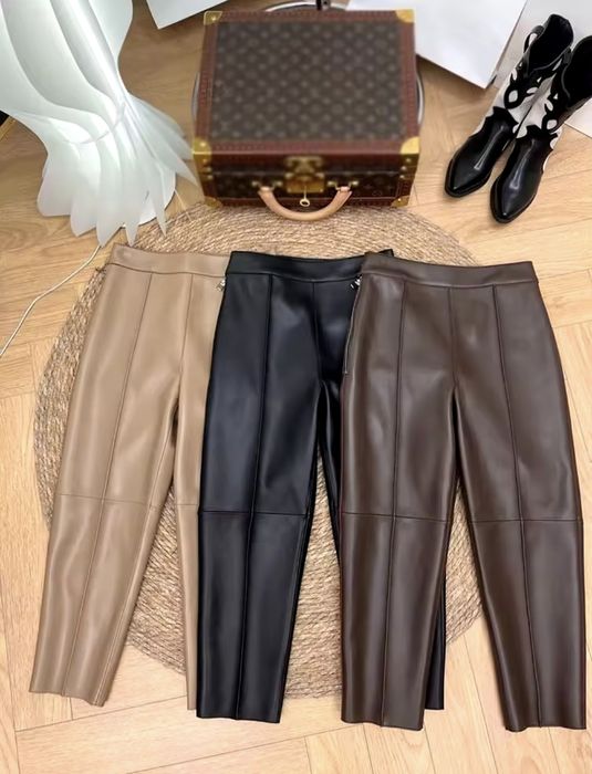 Брюки черные кожаные