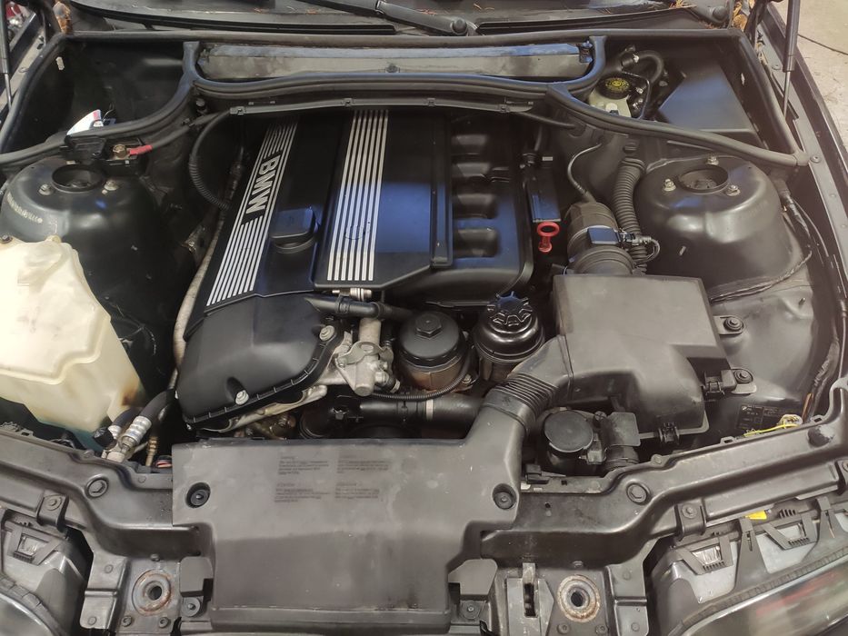 Części bmw e46 2.0i 150km Schwartz 2 668/9