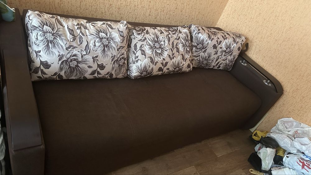 Диван у чудовому стані