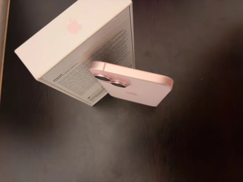 Новий Iphone 15 128 ГБ рожевий