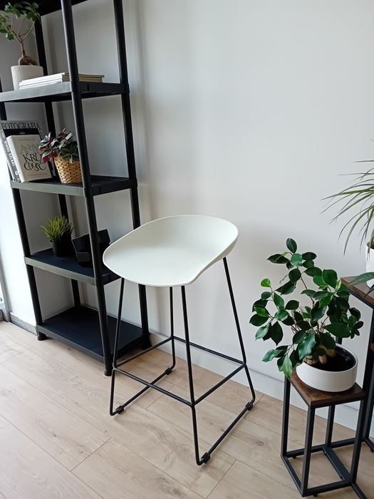 Krzeslo barowe hoker do kuchni biały