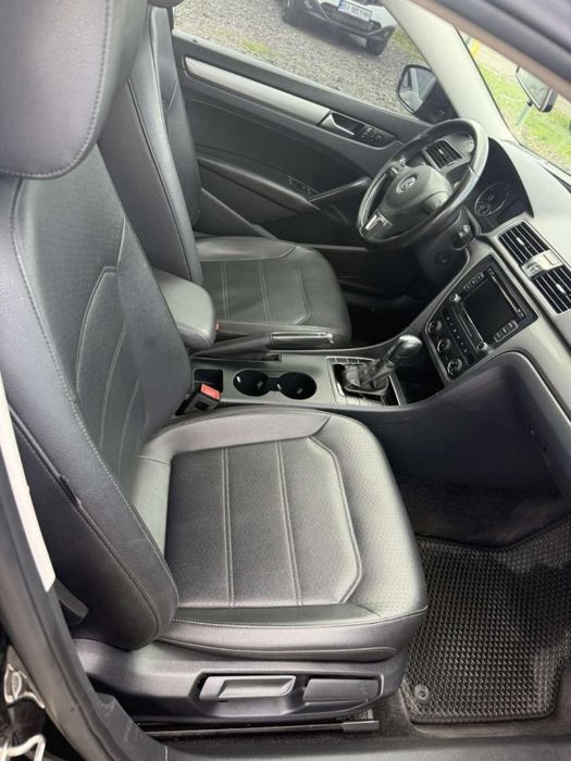 Продам Volkswagen Passat B7 2015