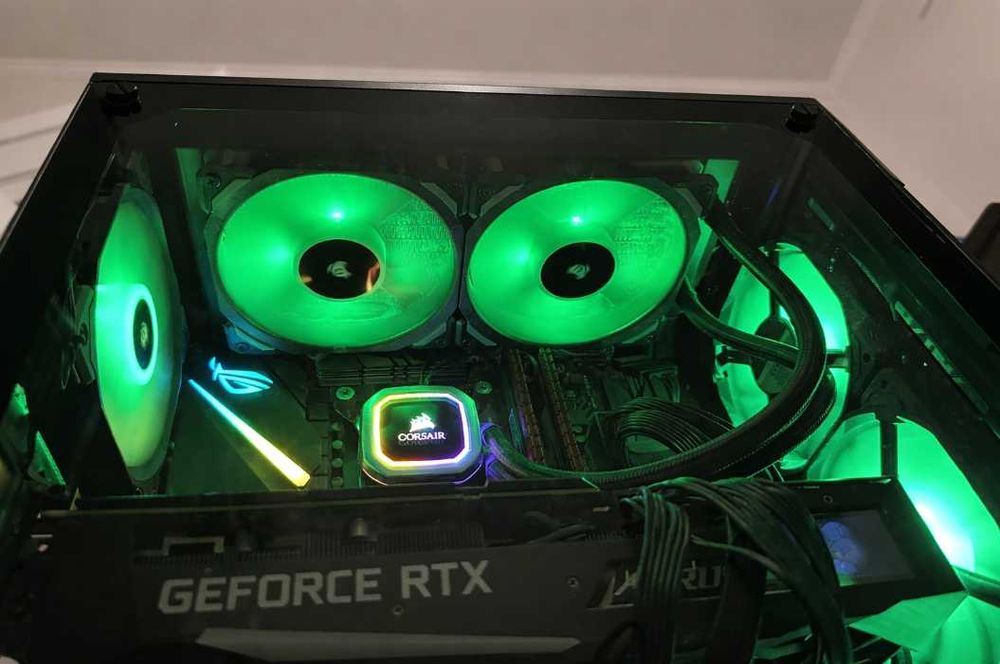 Wydajny komputer gamingowy – RTX 3070, i7-9700K, 32GB RAM, Corsair