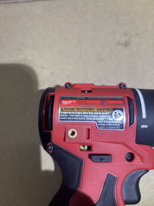 шуруповерт milwaukee m12 3401