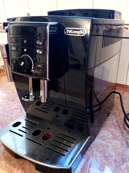 Кофемашина Delonghi