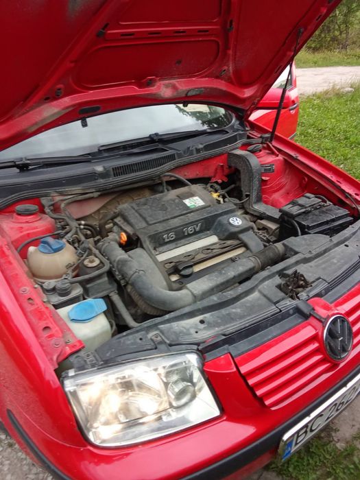 Продається авто в дуже доглянутомо стані