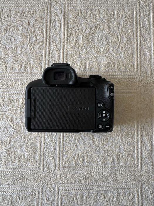 Canon EOS R50 - Impecável / Pouco Uso