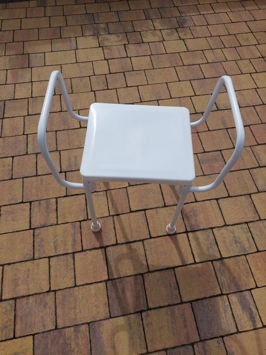 Taboret pod prysznic