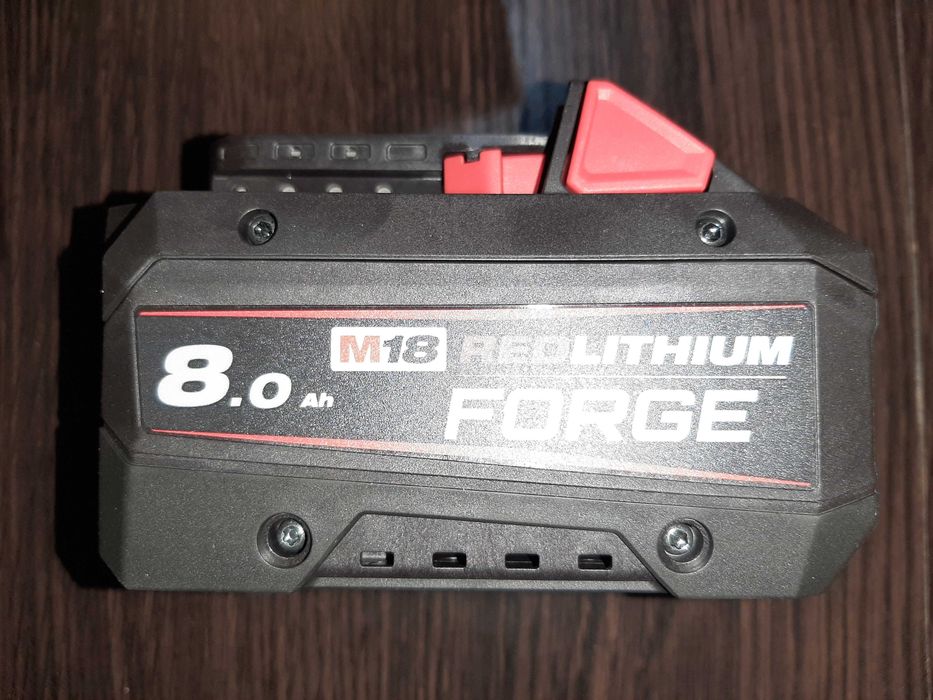 Акумулятор MILWAUKEE M18 FB8 Li-Ion, ємність 8 А*год, напруга 18 В
