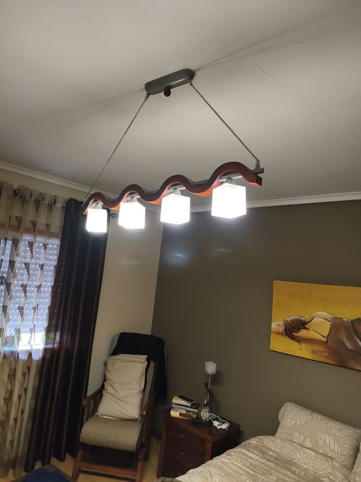 Cama + mobilia de quarto