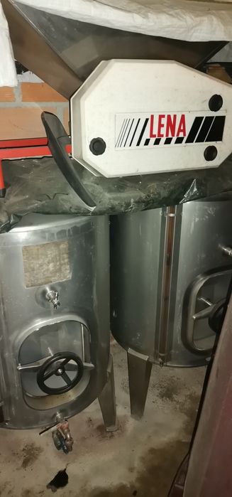 Cubas 250L ( vinificacao)