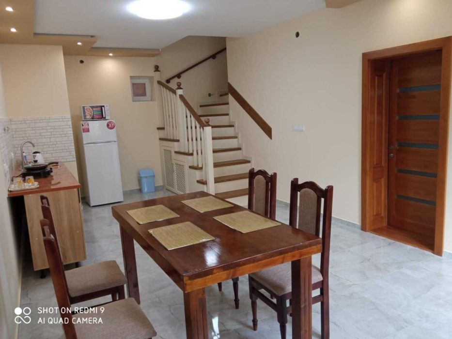 Продам будинок - апартаменти Берегово