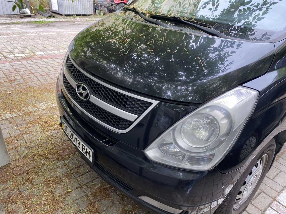 Автомобіль HYUNDAI H-1 2.5 CRDI
