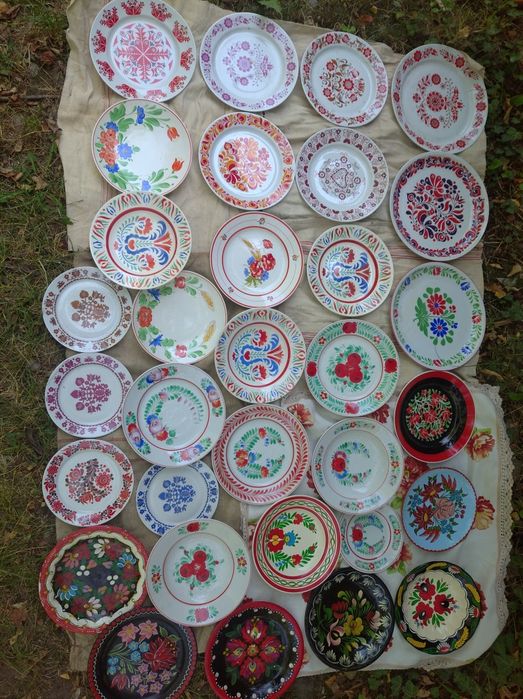 Тарілки настінні,довоєнні і 50-х,60-х,до 80-х,народні і фабричні .