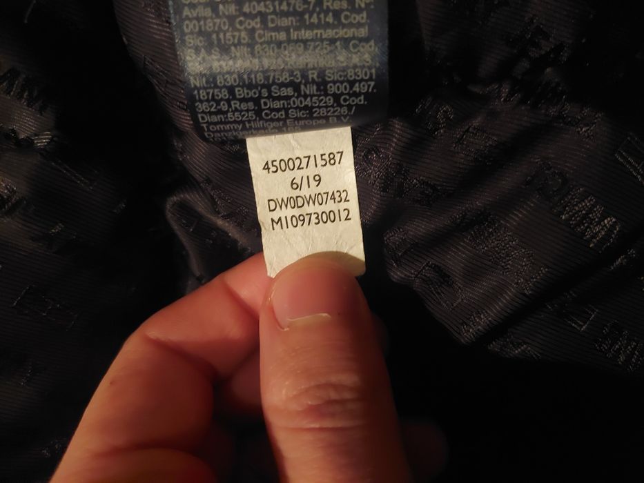 Жіноча куртка Tommy Jeans XL (DW0DW07432) — Стан майже нової / Оригіна