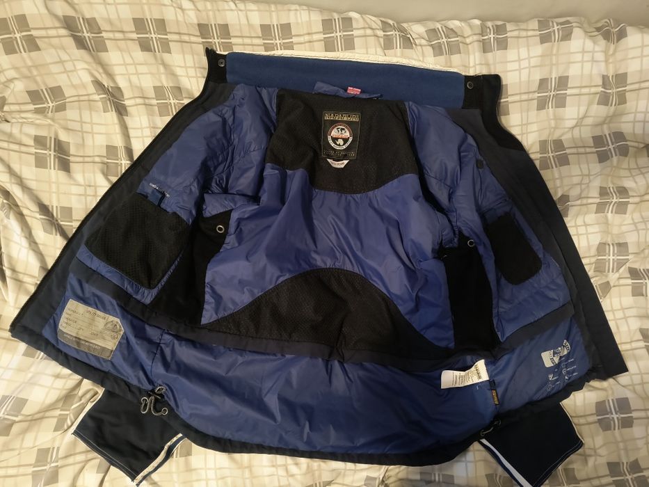 Тепла зимова куртка