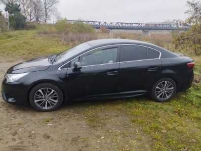 Toyota Avensis 1.8 Benzyna 2015