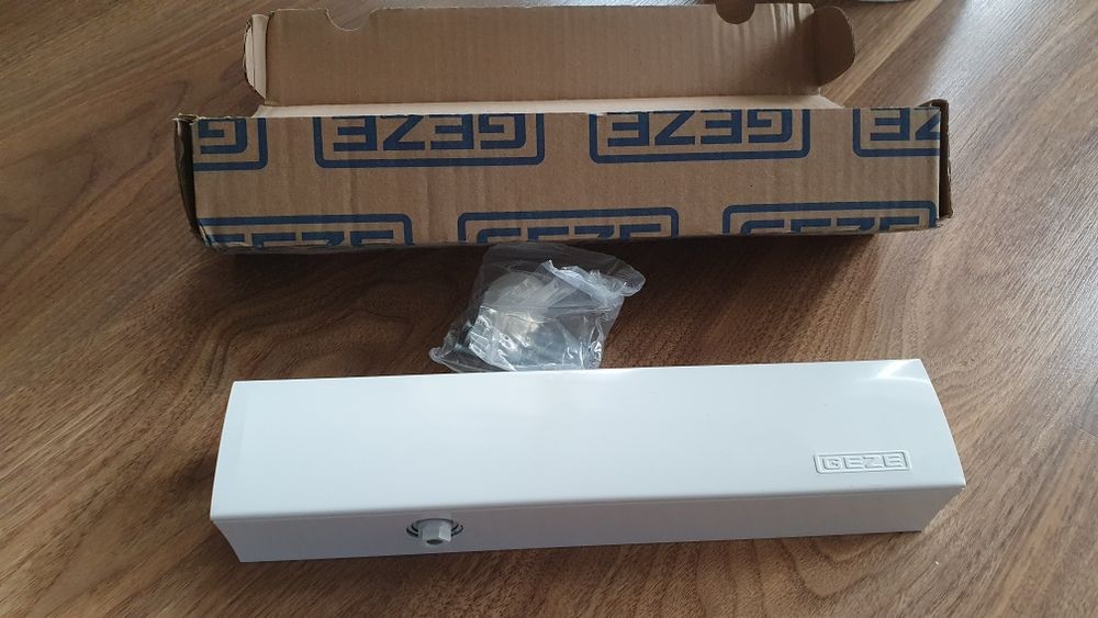 Samozamyk Geze TS 5000