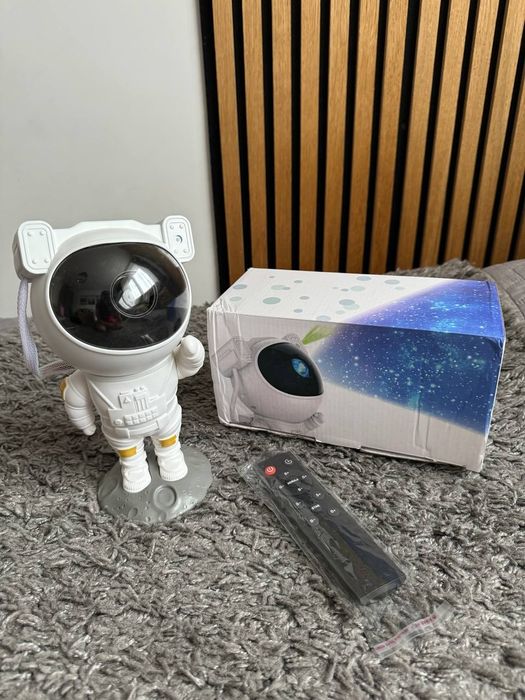 Projektor gwiazd Astronaut Lampka LED Super zabawa dla dziecka