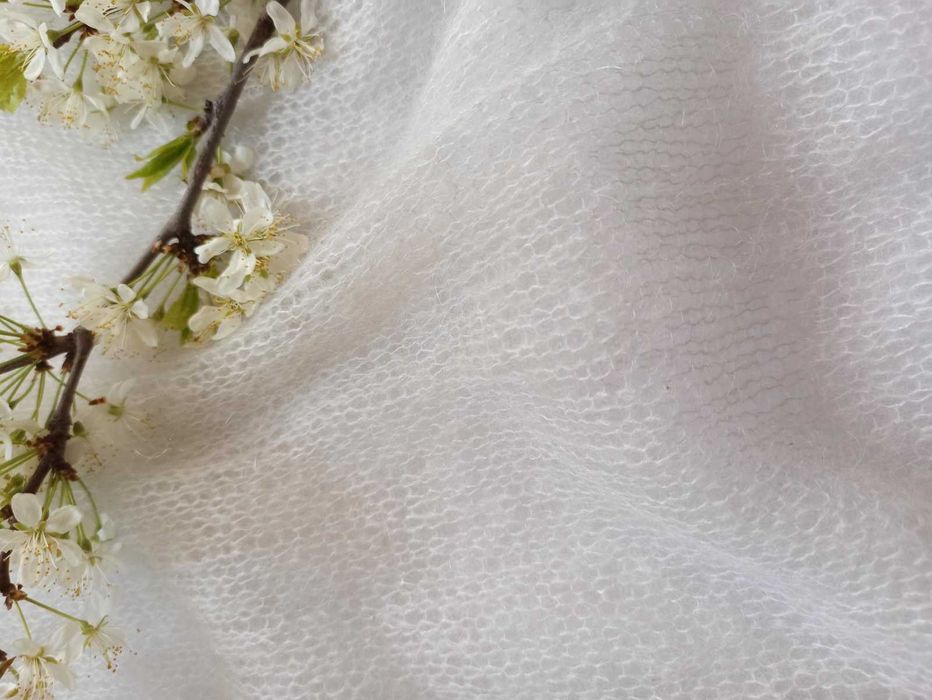 Мохеровий светр павутинка