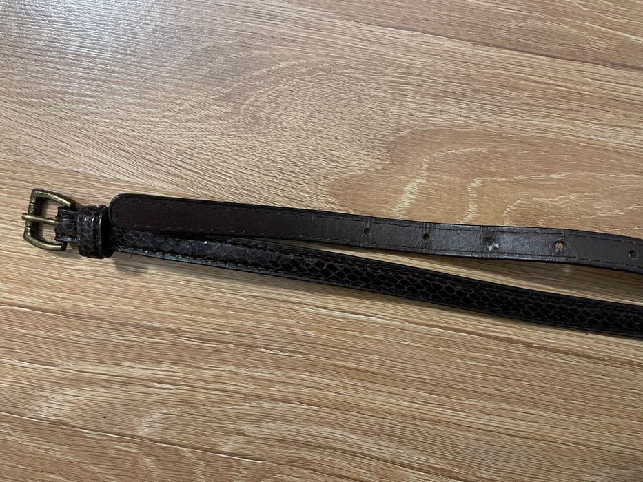 Cienki pasek imitacja skóry brązowy