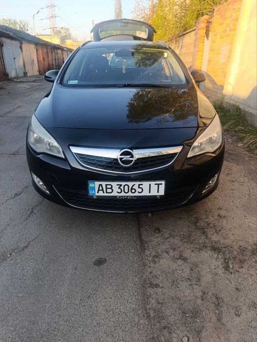 Opel Astra J 2011 Sports Tourer 1.7 CDTI