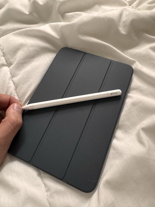 iPad Mini 7 Cellular + Etui Apple + Rysik Apple