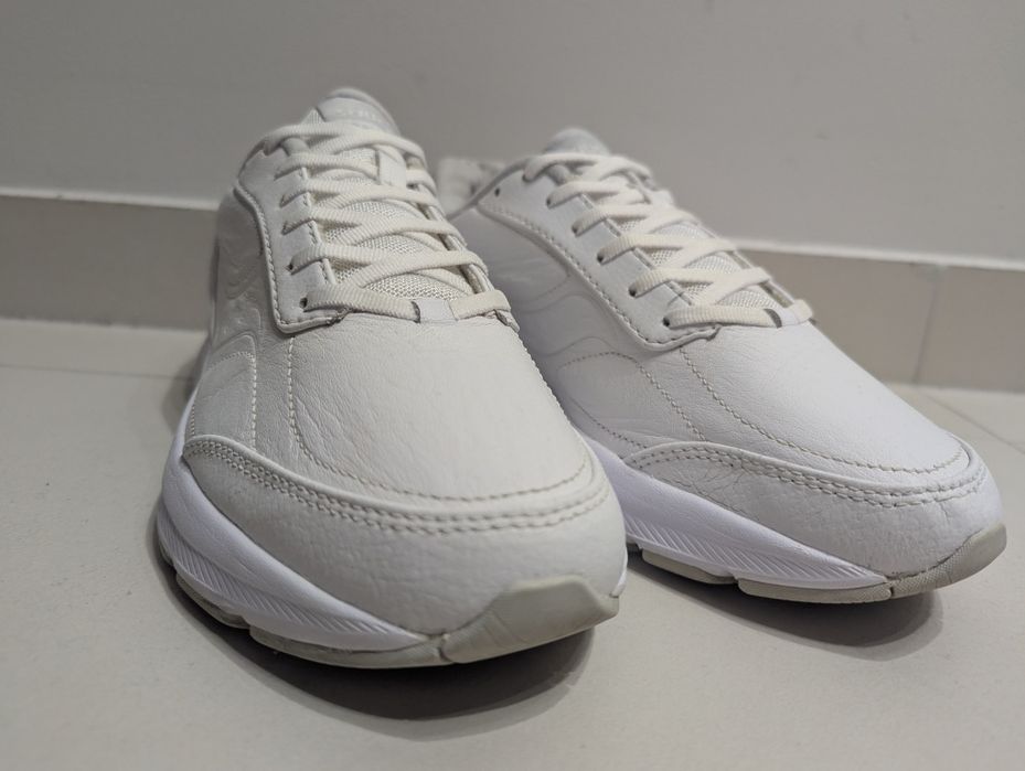 Saucony Omni Walker 3, rozmiar 42,5 – używane, stan dobry

Sprzedam uż