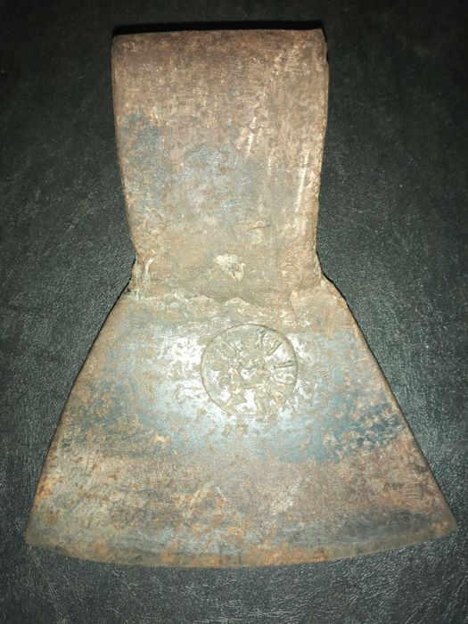 Сокира   Топор  Колун