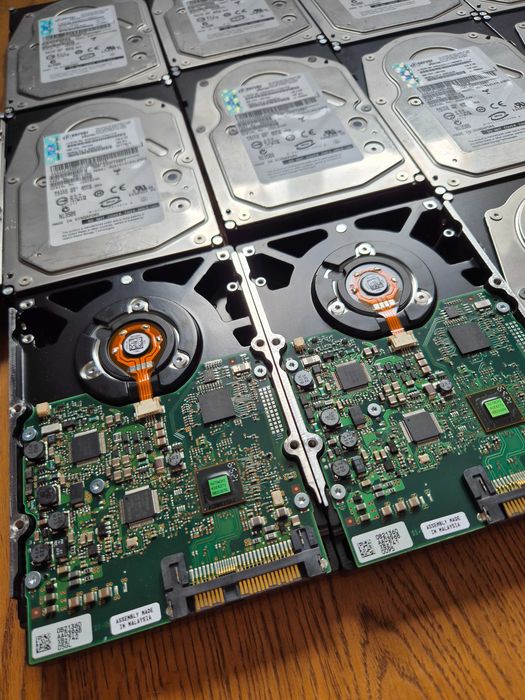 SAS/SCSI IBM 10N7232 146GB 15000RPM SAS 3Gb/s Hot Swap