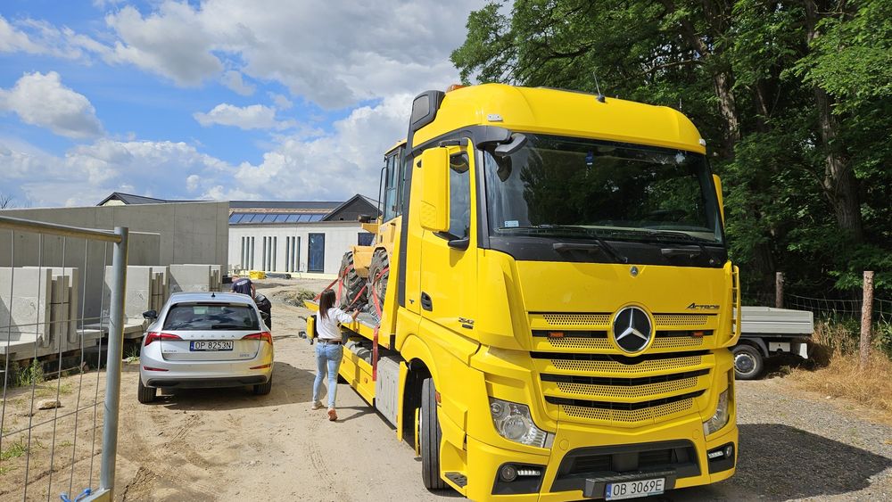 TRANSPORT LAWETA Koparki Ładowarki Wózki Widłowe Maszyny  Sam. Ciężarowe JCB