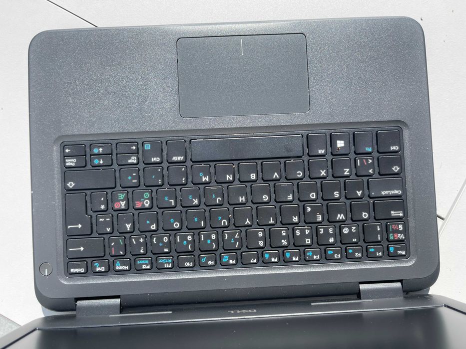 Ноутбук Dell Latitude 3300/i3-7020U/8Gb/256Gb/13" Full HD/IPS/Гарантія