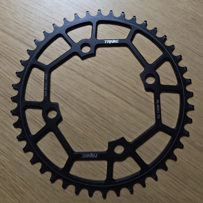 Tarcza zębatka korby Tanke 104 BCD 44T
