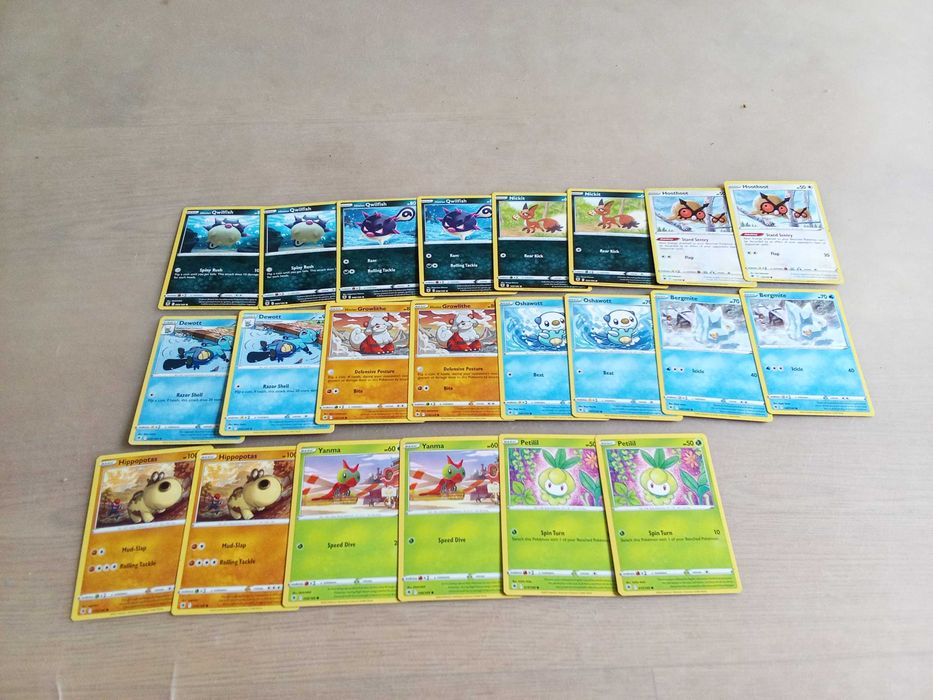 Pokemon Karty 216 sztuk