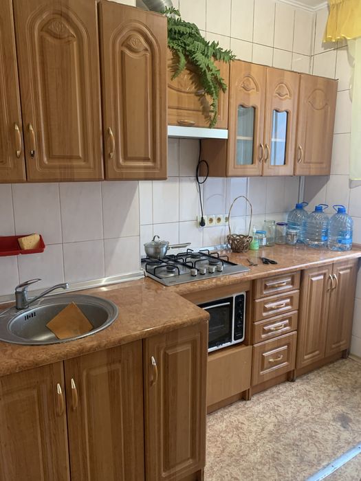 Сдам 2  комнатную квартиру на  Садах 1