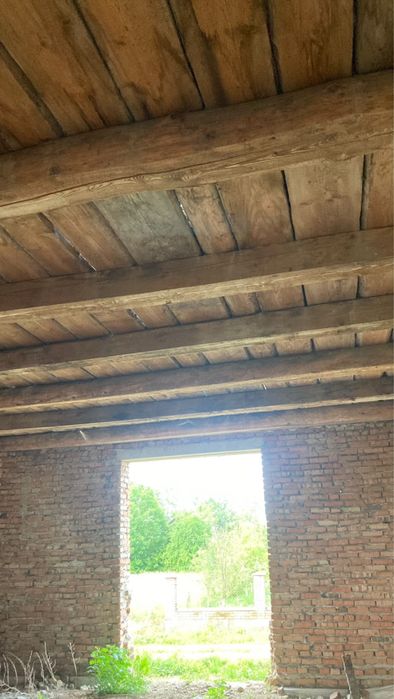 Недобудований будинок у Брошнів-Осаді