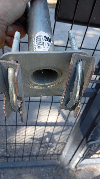 Sprzedam uchwyty do anteny