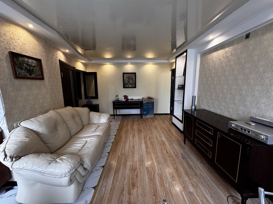 Продаж 3к .квартири з ремонтом ,в мрн .Артема !