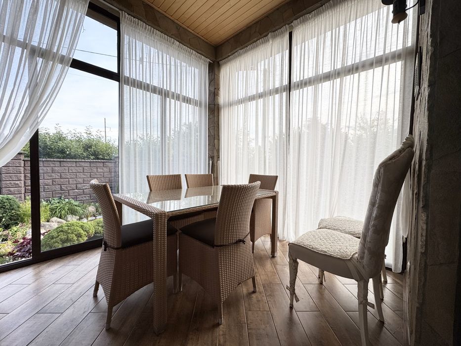 Будинок на Газовику в найпрестижнішому районі. 10 соток. В НАЯВНОСТІ!