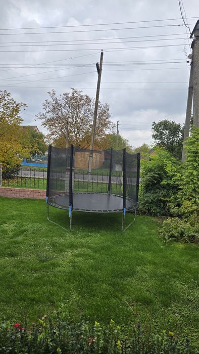 Батут б/у діаметр 3 м