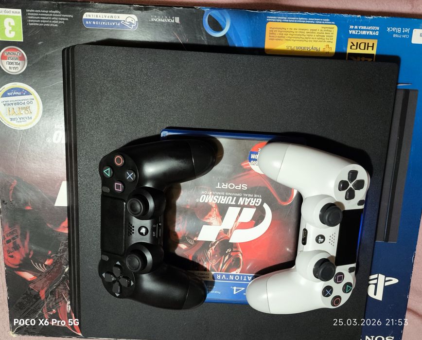 Продам PS4 PRO 1 TB