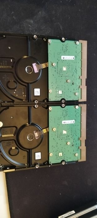 2x Seagate Barracuda 7200. 10 80GB 3,5" ST380215A PATA IDE.