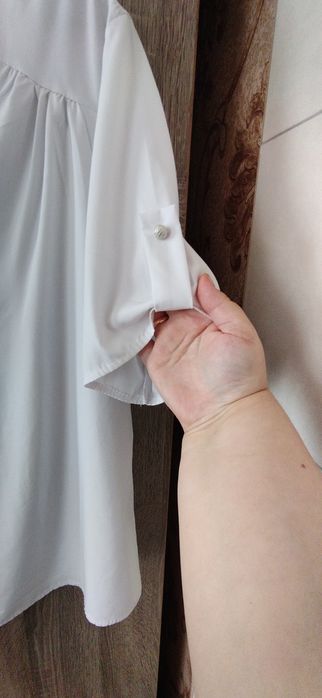 Б/У блуза біла (в гарному стані)