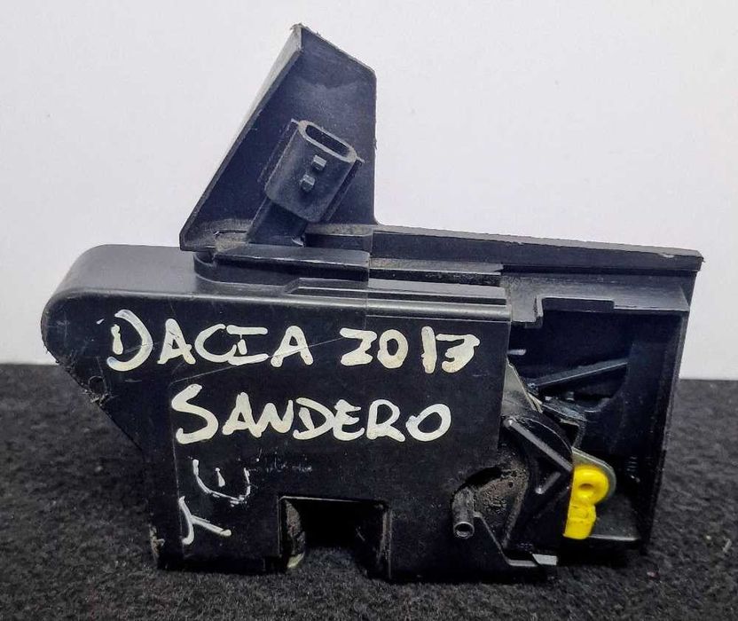 Fechadura / Fecho Porta Trás Esquerdo 825033585RC - DACIA SANDERO II