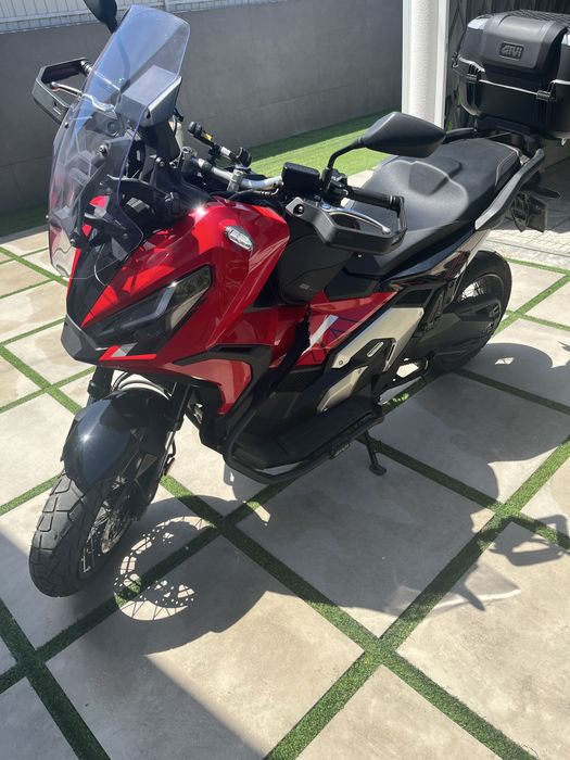 2024 X-ADV 750