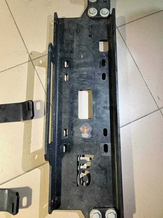 Монтажна плита під лебідку для Mitsubishi Pajero 3 V60 V70 1999-2006