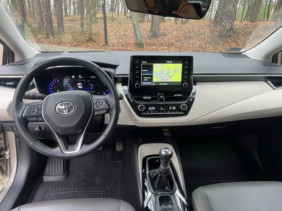 Toyota corolla 1.6 /gaz/exclusive/full opcja  /pierwszy wlasciciel/