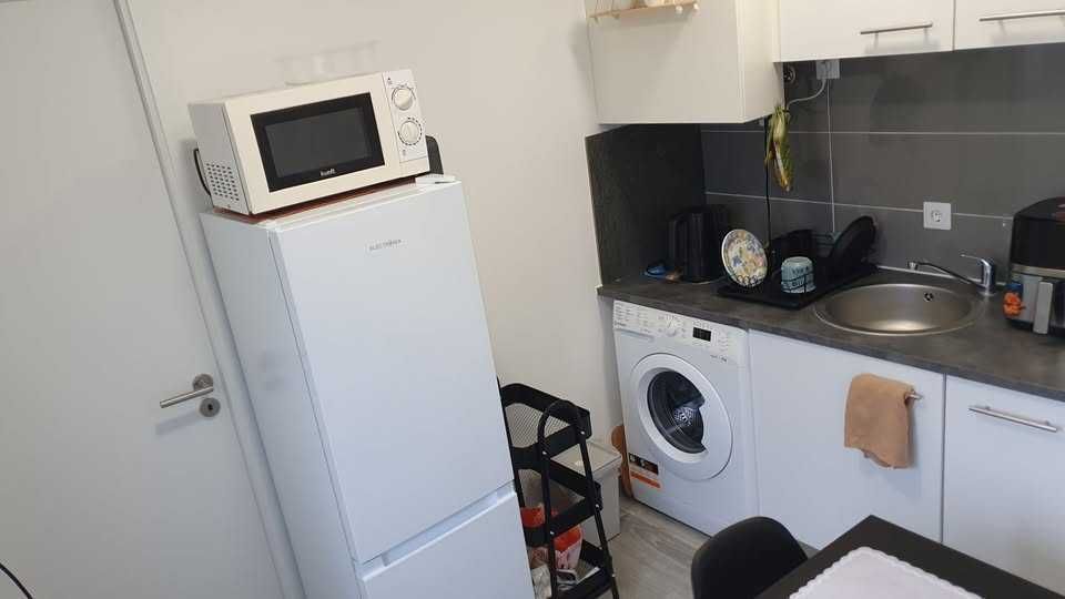 Quarto com Casa de Banho Privada e Cozinha Partilhada - Vilar de Andorinho (Próximo da N222)