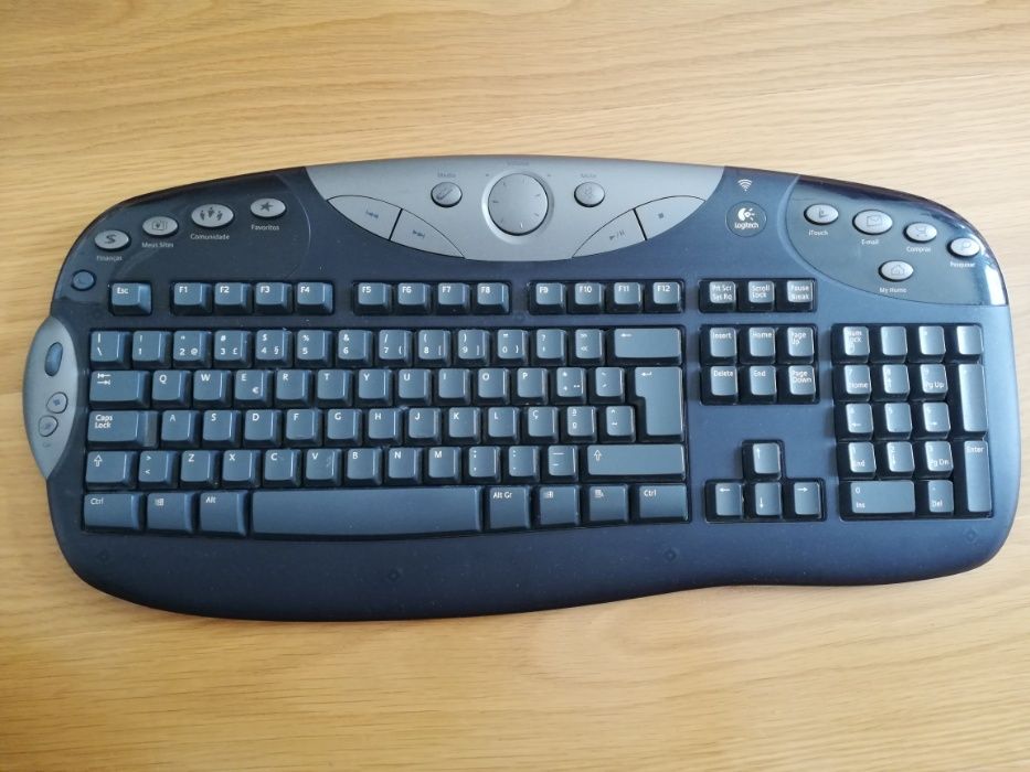 Teclado + Rato Logitech iTouch