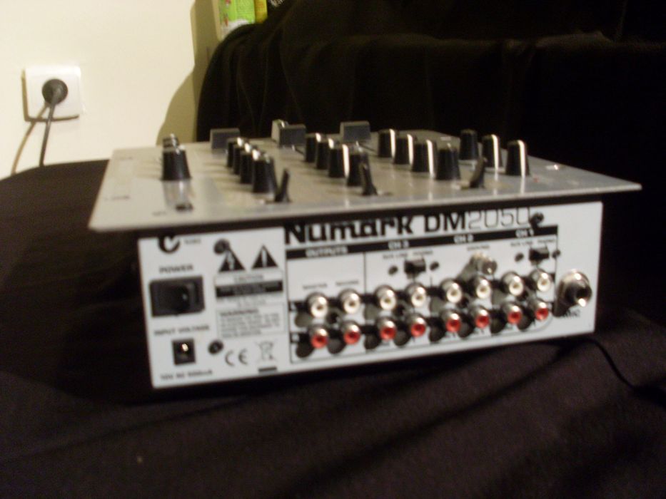 Numark dm2050 mixer com três canais